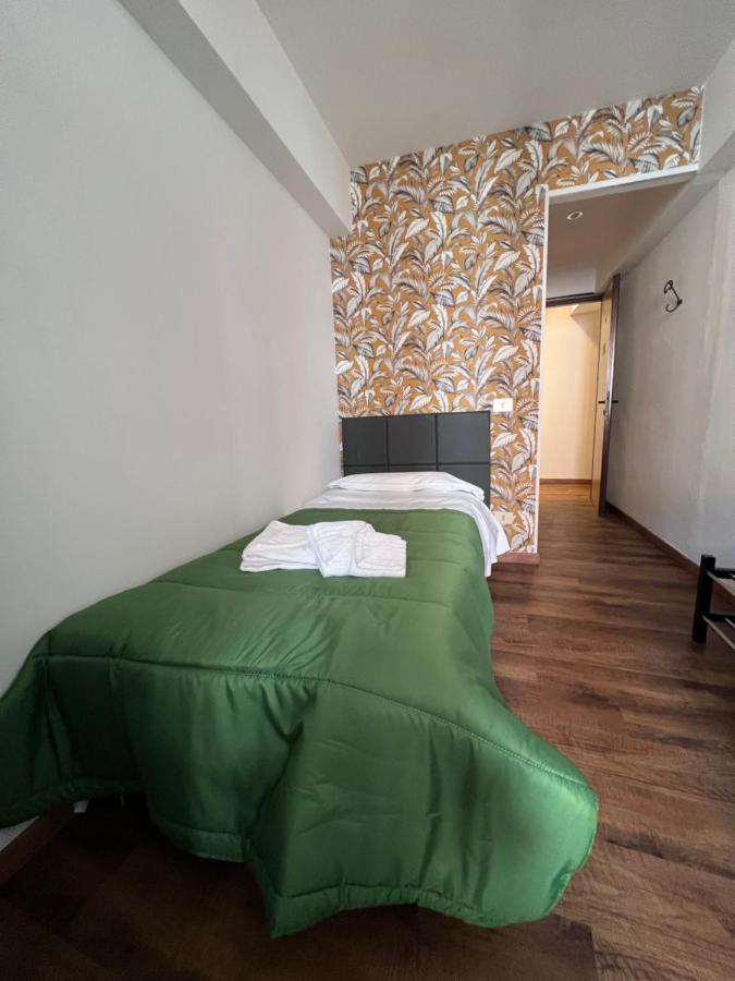 Hotel Brenta ปาร์มา ภายนอก รูปภาพ